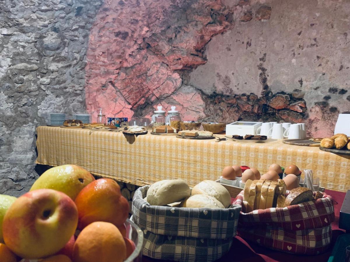 Colle Ameno Room And Breakfast Rovereto  Extérieur photo