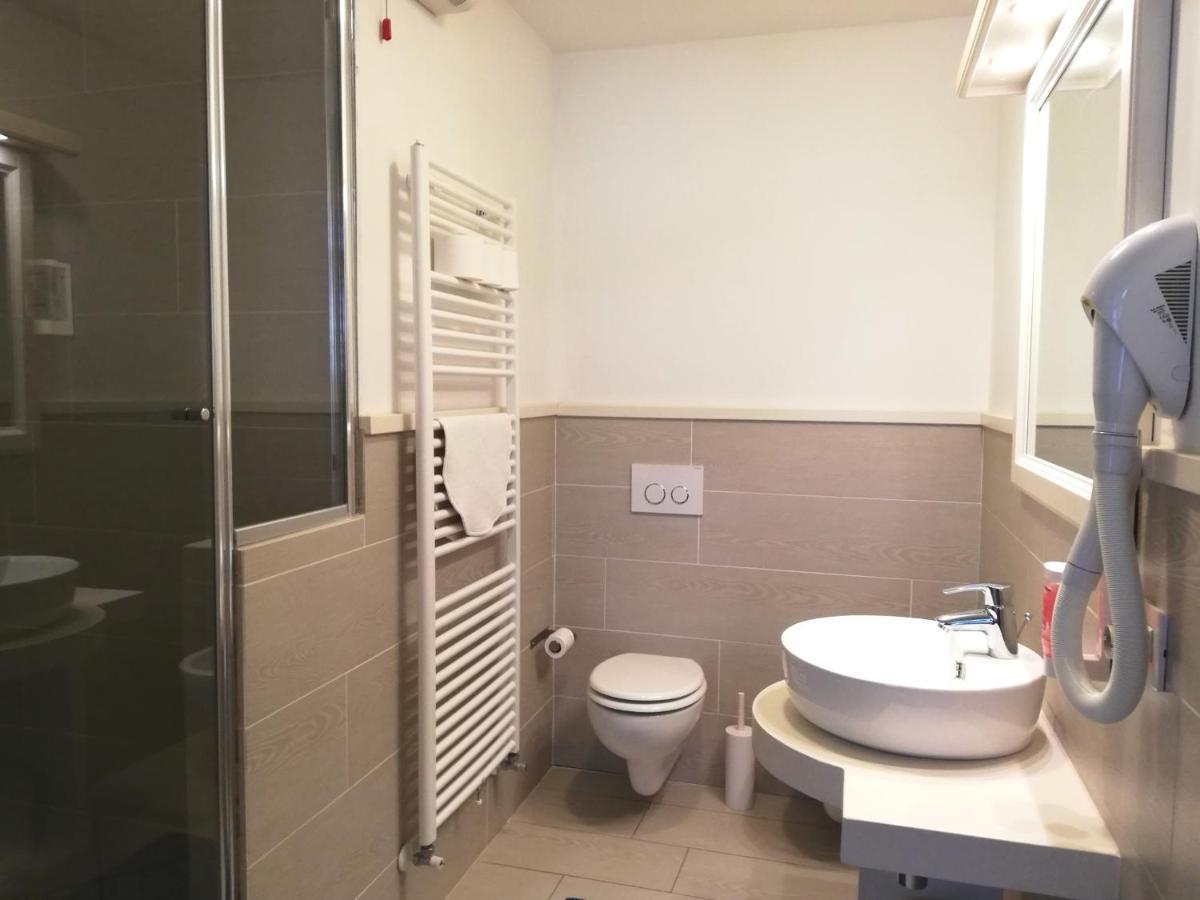 Colle Ameno Room And Breakfast Rovereto  Extérieur photo
