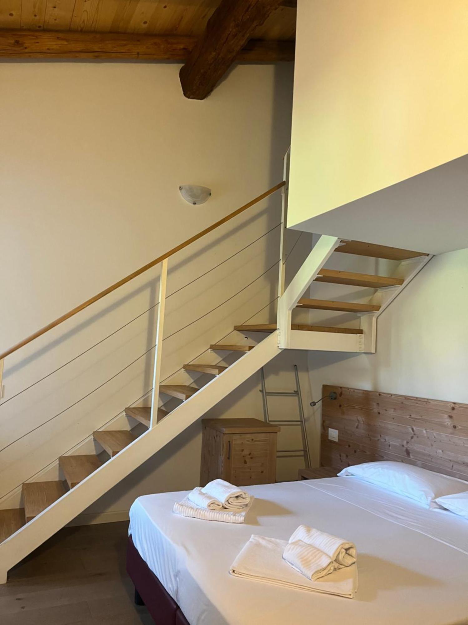 Colle Ameno Room And Breakfast Rovereto  Extérieur photo