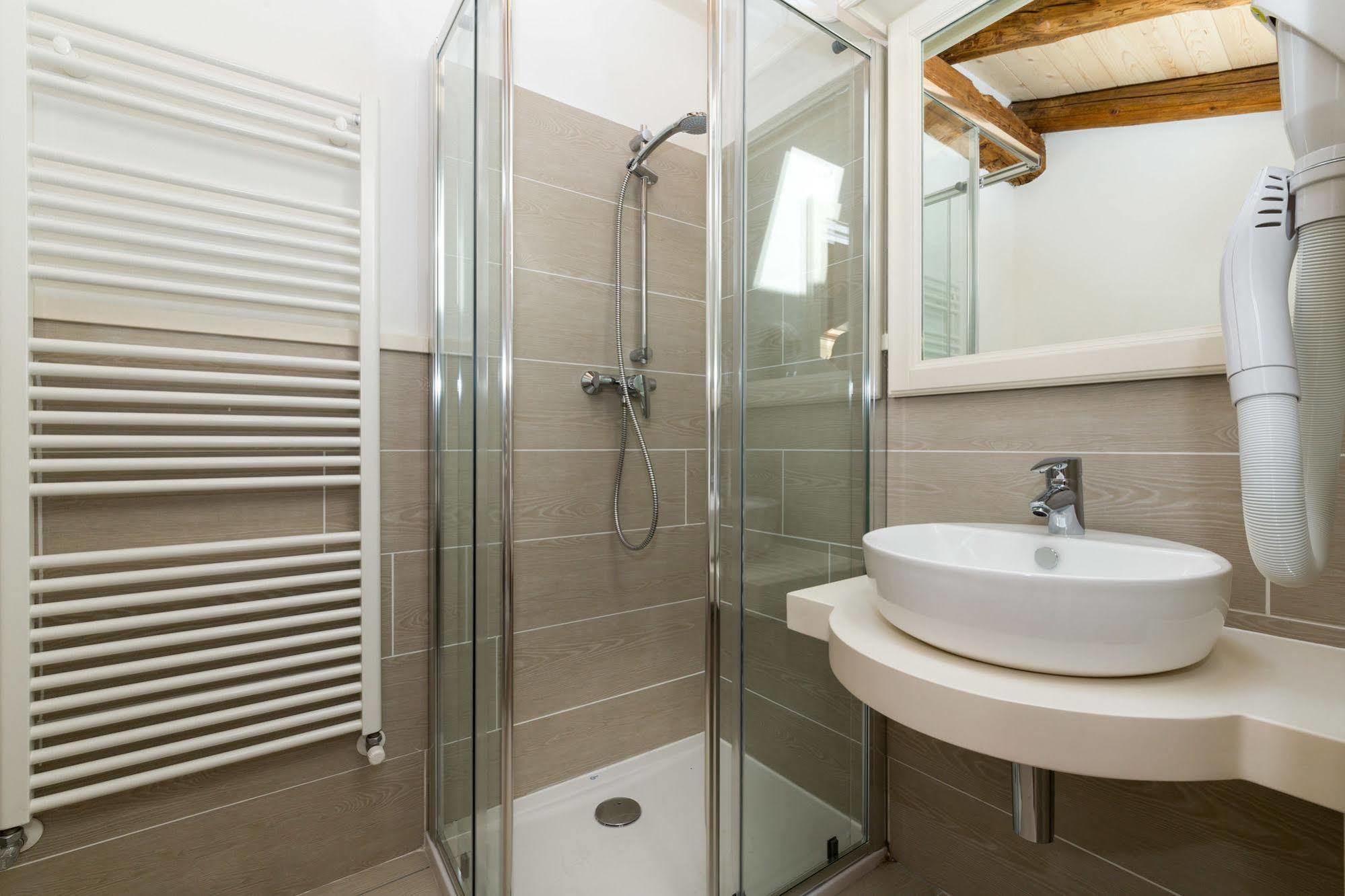Colle Ameno Room And Breakfast Rovereto  Extérieur photo