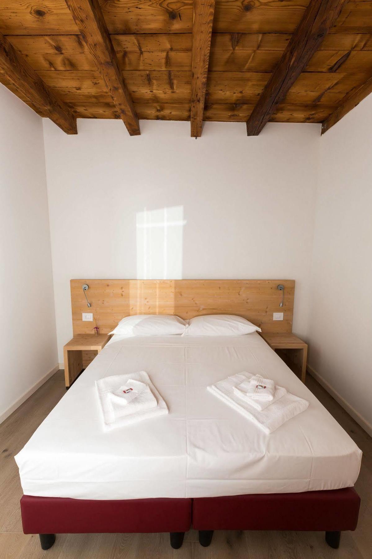 Colle Ameno Room And Breakfast Rovereto  Extérieur photo